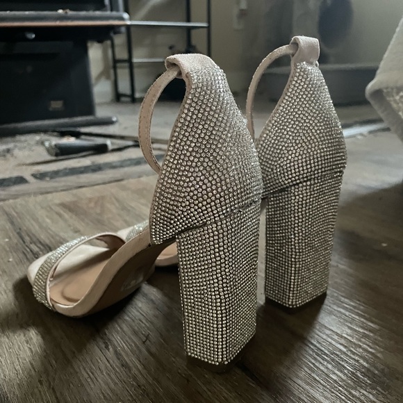 Call it Spring High Heels - Picture 2 of 4